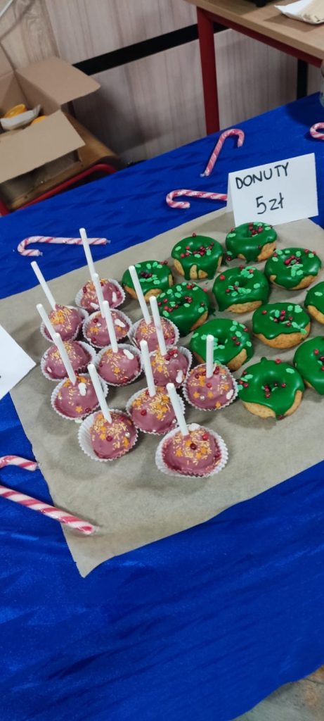 JARMARK ŚWIĄTECZNY