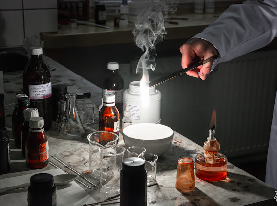biologiczno- chemiczny