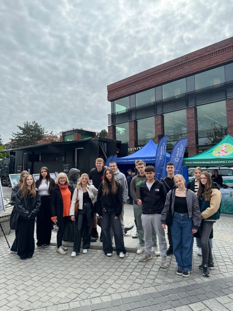 EDUKACYJNY ESCAPE TRUCK